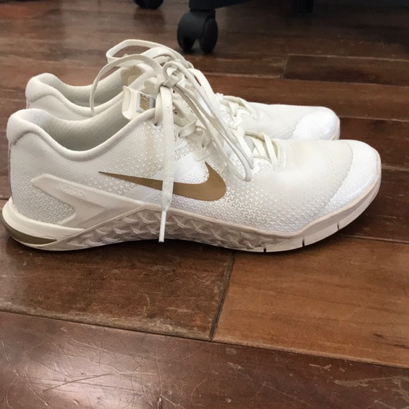 nike metcon champagne